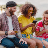 スマホで楽しむ時間の過ごし方