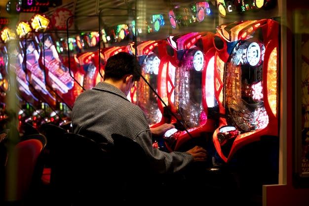 パチンコやパチスロは公営ギャンブルじゃない?その理由や違いを解説